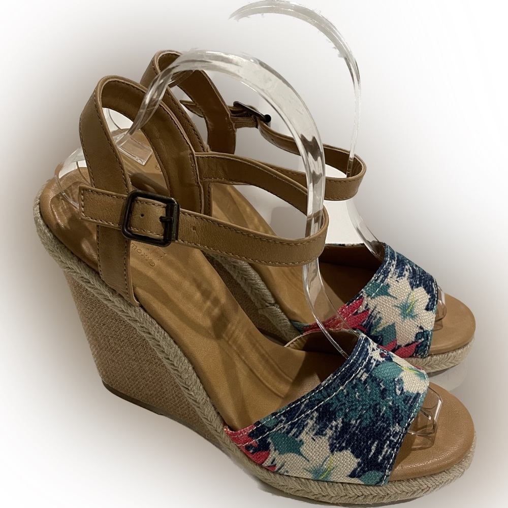 Dolce by Mojo Moxy Floral Fabric Wedge Sandals
